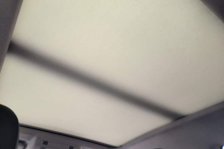 Used Volkswagen Tacqua 2023 200TSI DSG Joy-Connect Edition
