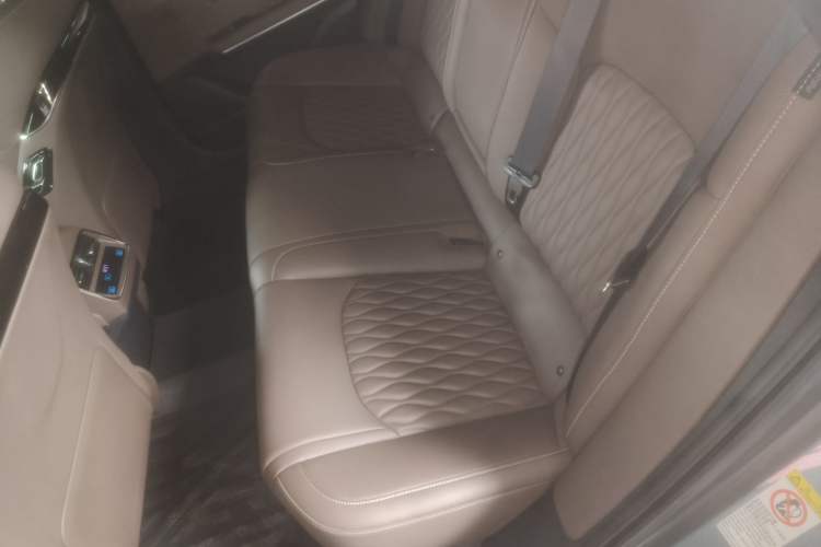 Used BYD Han 2024 DM-i Glory Edition 121KM Prestige Model
