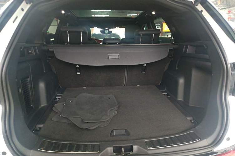 Used Land Rover Discovery Sport 2020 249 PS R-Dynamic Performance Edition
