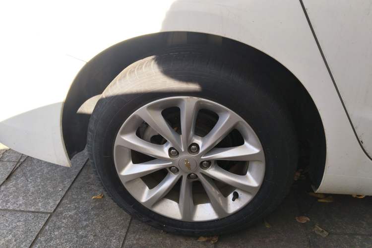 Used Chevrolet Cruze 2018 320 Automatic Pioneer Sunroof Edition