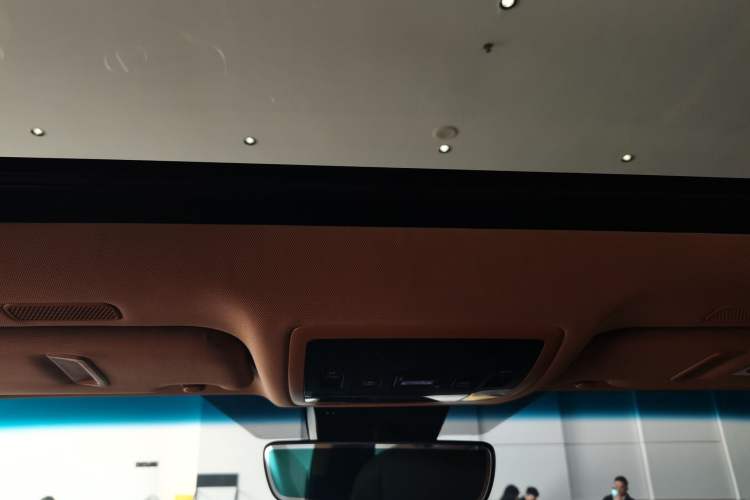 Used Lexus ES 2023 200 Excellence Edition
