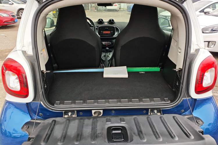 Used  fortwo 2018 1.0L 52kW Hardtop Passion Edition China V Standard
