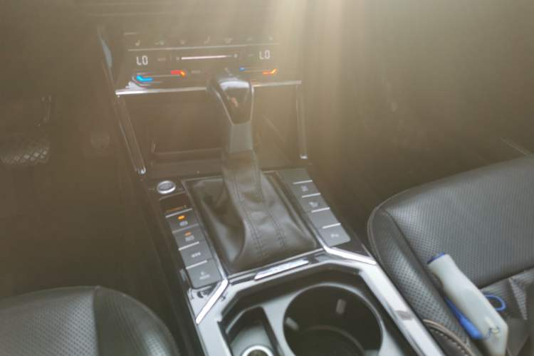 Used Volkswagen Passat New Energy 2020 430 PHEV Hybrid Luxury Edition China VI Standard
