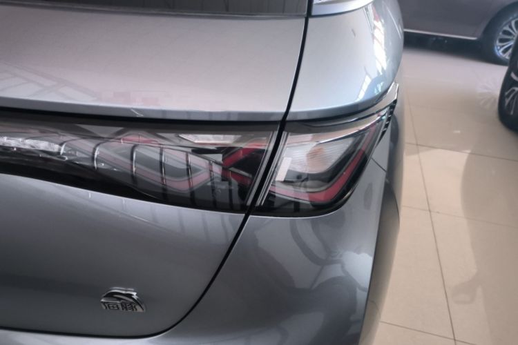 Used BYD Dolphin 2021 405 km Fashion Edition
