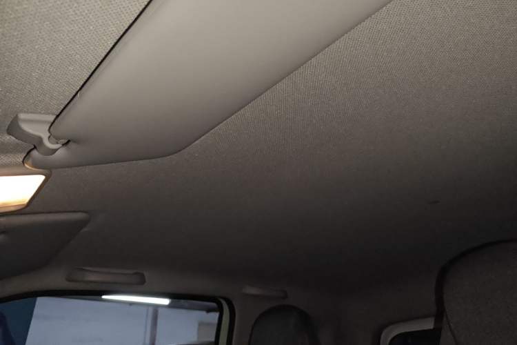 Used Wuling Hongguang MINIEV 2022 Macaron Premium Model – Lithium Iron Phosphate
