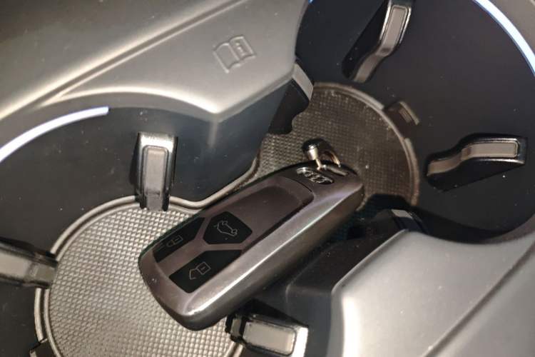 Used Audi A4L 2022 40 TFSI Luxury Dynamic Model