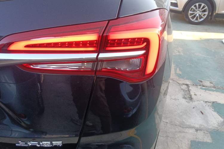 Used Buick Envision 2021 532T Two-Wheel-Drive Luxury Version
