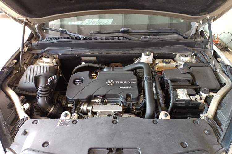 Used Buick Envision 2015 20T Two-Wheel-Drive Elite Model
