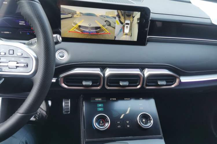 Used JETOUR X70 PLUS 2021 1.6T DCT Pro+ 5-Seater
