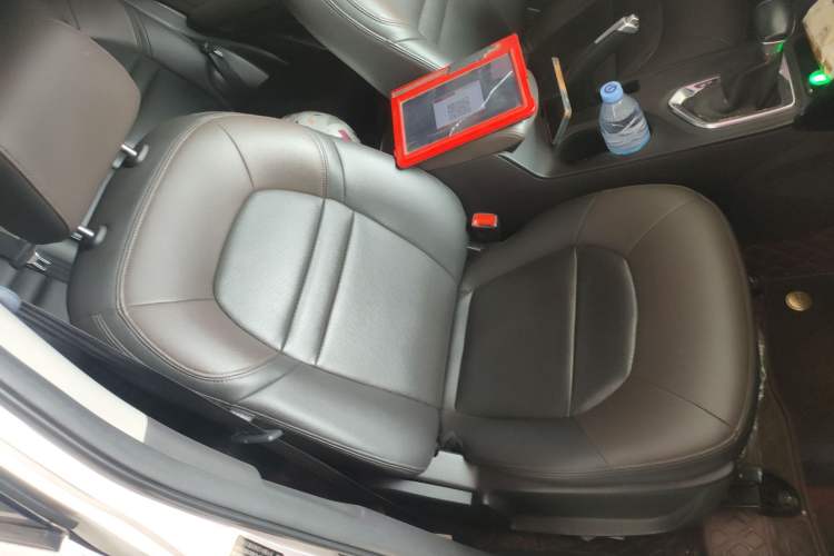 Used GAC Trumpchi GS4 2017 200T G-DCT Two-Wheel Drive Luxury Edition