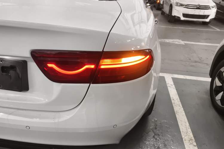 Used Jaguar XEL 2019 2.0T 200 PS Deluxe Edition