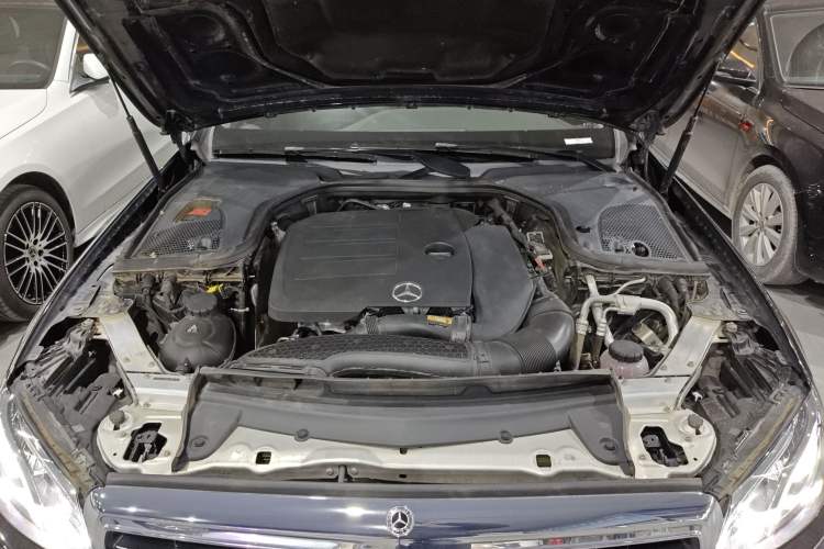 Used Mercedes-Benz E-Class 2020 E 260 L
