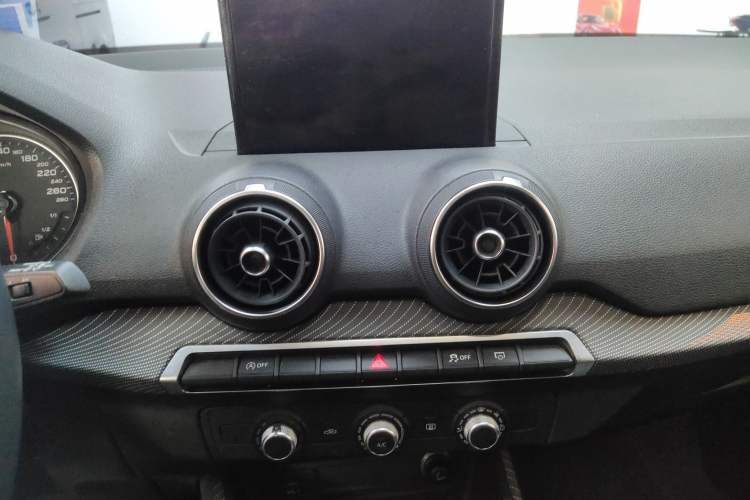 Used Audi Q2L 2018 35 TFSI Launch Exclusive Edition China VI