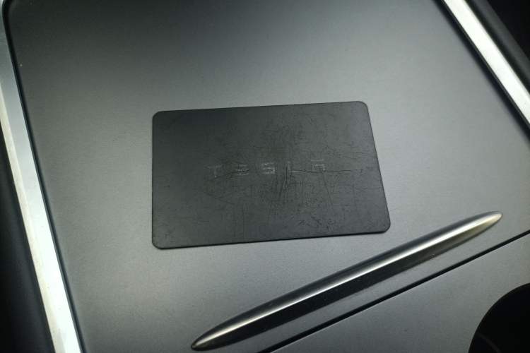 Used Tesla Model Y 2024 Rear-Wheel-Drive Version
