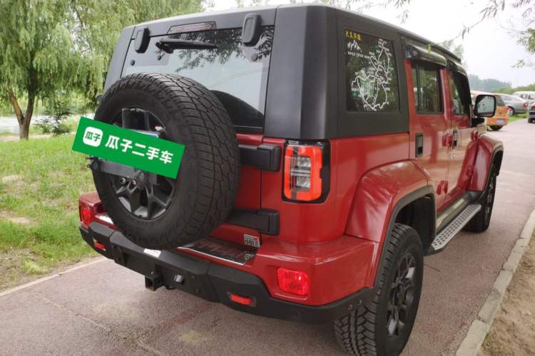 Used Beijing Auto BJ40 2023 2.0D Automatic Four-Wheel Drive Blade Hero Edition Adventurer Type (with Front and Rear Electronic Locks)
