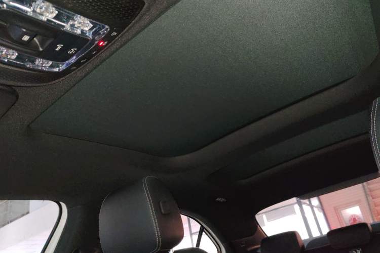 Used Mercedes-Benz A-Class 2021 A 200 L Sport Sedan Fashion Model
