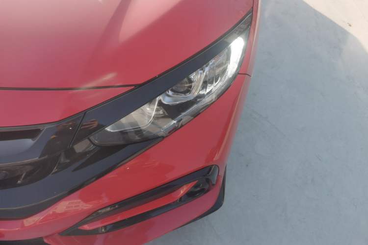 Used Honda Civic 2021 HATCHBACK 220TURBO CVT New Trendsetter
