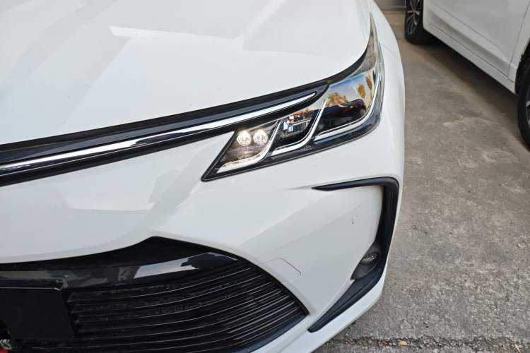 Used Toyota Corolla 2021 Dual-Motor 1.8L E-CVT Elite Edition