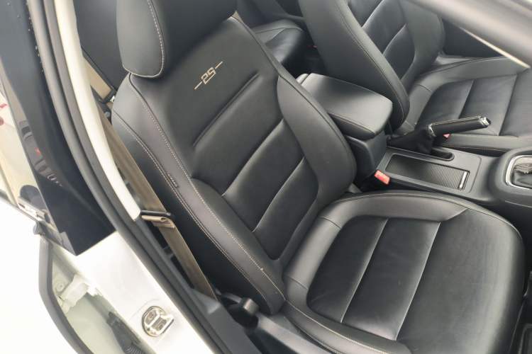 Used Volkswagen Sagitar 2016 230TSI 25th Anniversary Edition
