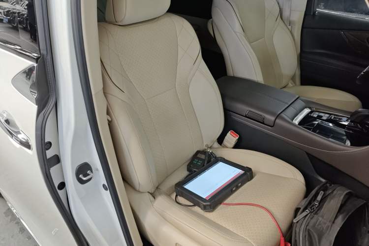 Used Toyota Alphard 2024 Dual-Engine 2.5L Prestige Edition