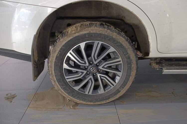 Used Nissan Terra 2020 2.5L XL Upper Automatic Two-Wheel Drive Luxury Edition
