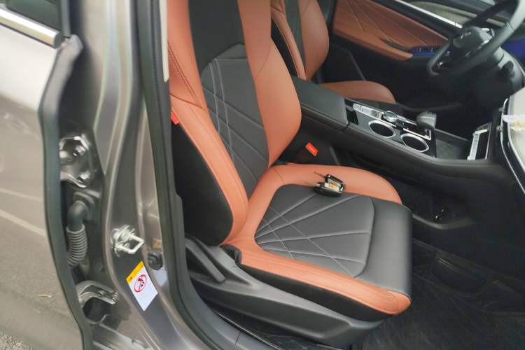 Used Changan Eado 2023 Changan Edition PLUS Blue Whale NE 1.4T GDI DCT Prestige Version