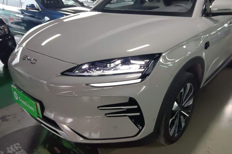 Used BYD Song PLUS New Energy 2025 EV Intelligent Driving Version 520km Premium Model
