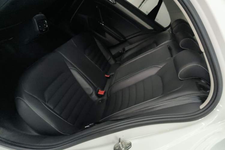 Used Volkswagen Lamando 2019 280TSI DSG Comfort Edition China VI standard
