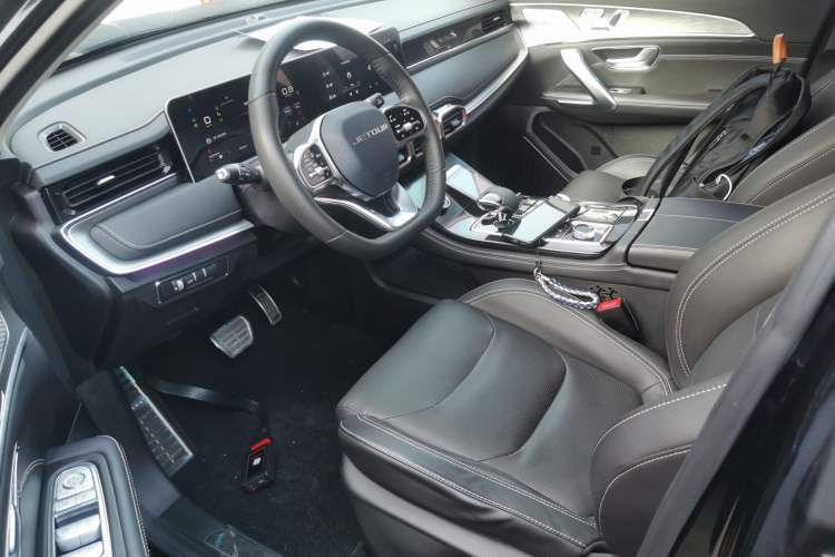 Used JETOUR X70 PLUS 2021 1.6T DCT Pro+ 5-Seater
