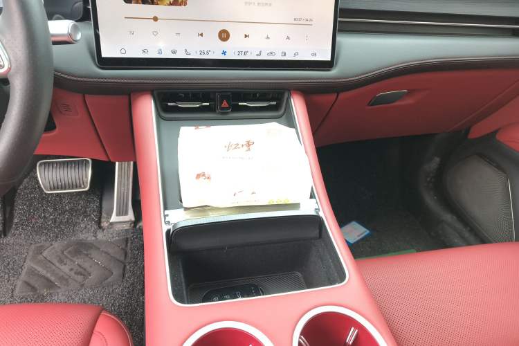 Used Hima AITO M5 2025 Extended-Range Ultra All-Wheel-Drive Version
