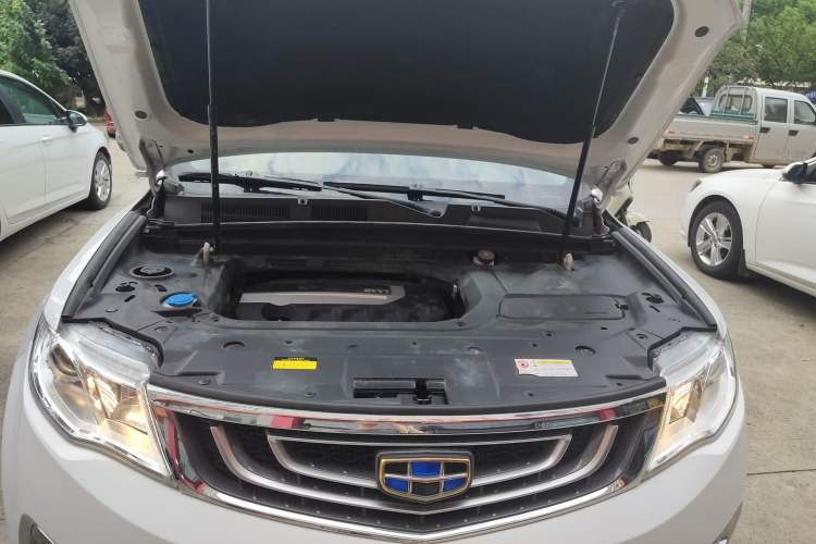 Used Geely Auto Emgrand X7 Sport 2016 2.0L Manual Smart Connect Version
