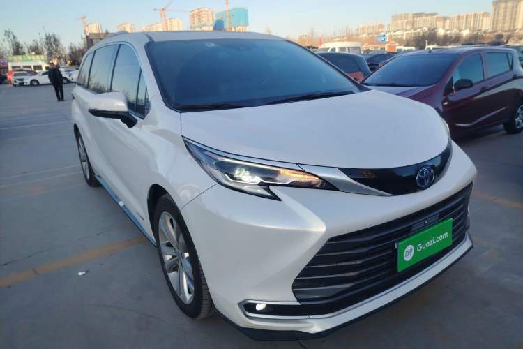 Used Toyota Sienna 2021 2.5L Hybrid Ultimate Edition