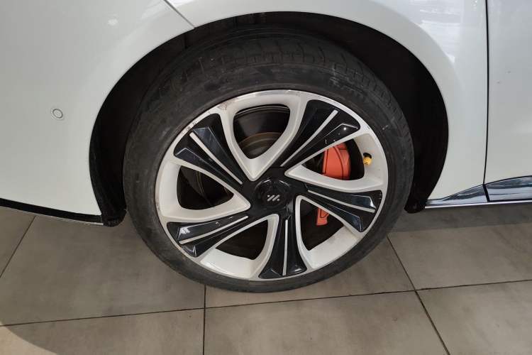 Used  L7 2022 Pro Model
