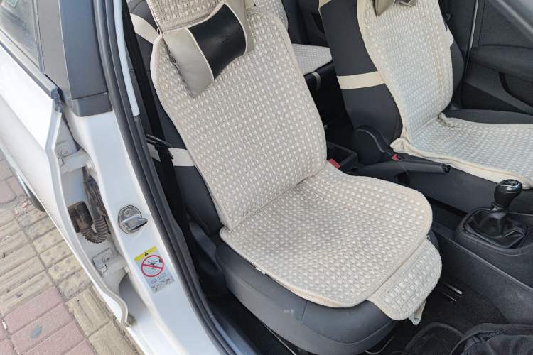 Used Skoda Rapid Spaceback 2014 1.6L Manual Enjoyment Edition