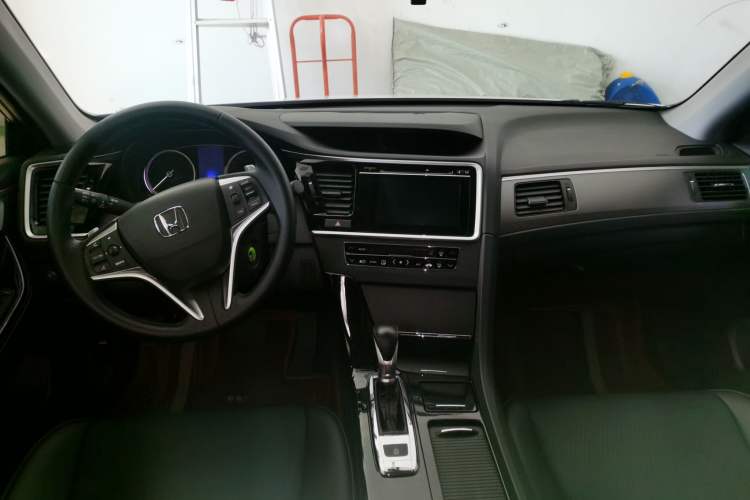 Used Honda Spirior 2017 2.0L Classic Edition
