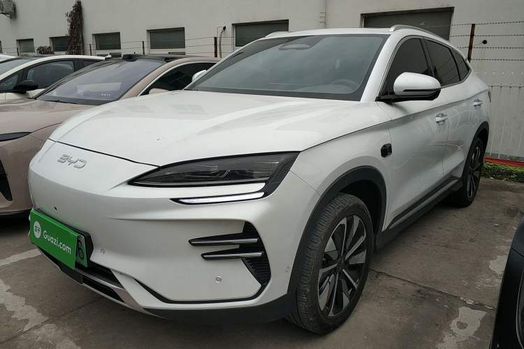 Used BYD Song PLUS New Energy 2025 EV Intelligent Driving Version 520km Premium Model
