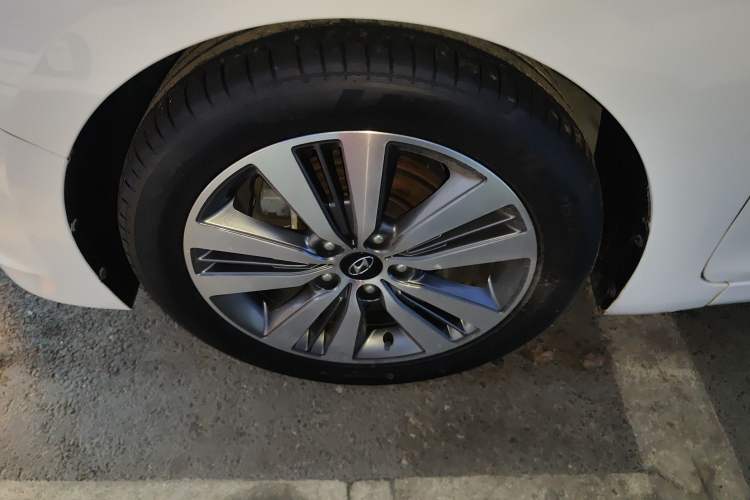 Used Hyundai Mistra 2016 1.8L Automatic Smart GLS