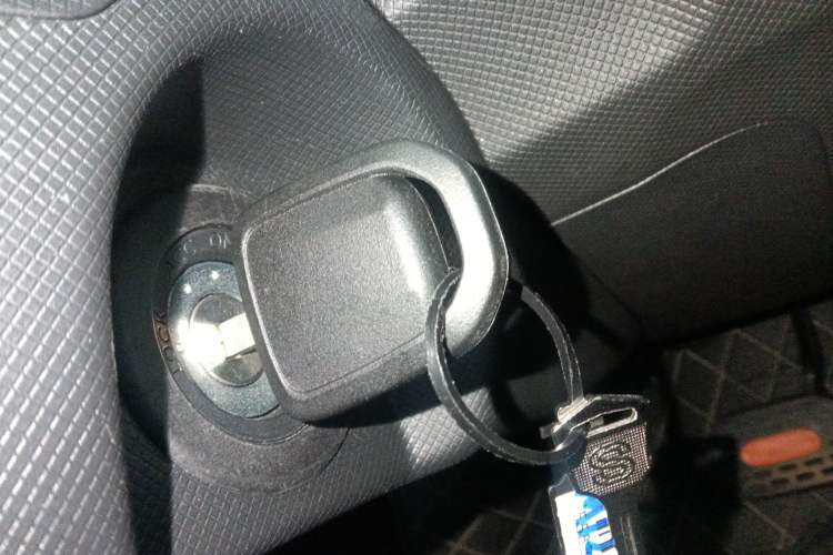 Used Wuling Hongguang MINIEV 2022 Easy Version Lithium Iron Phosphate
