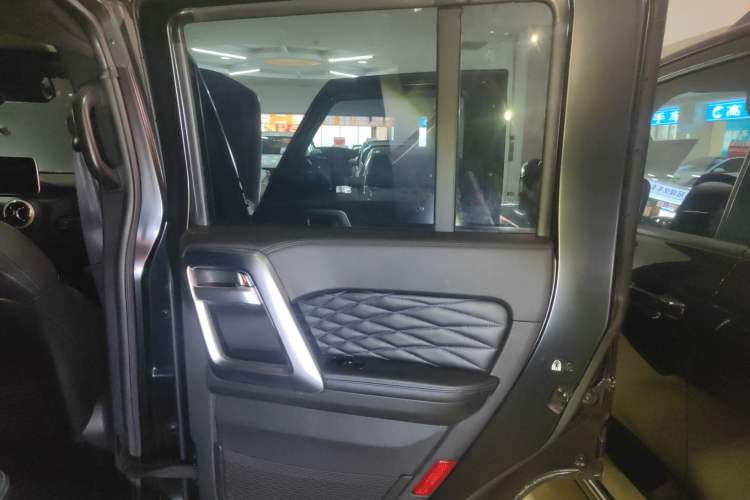 Used Beijing Auto BJ40 2023 2.0D Automatic Four-Wheel Drive Blade Hero Edition Adventurer Type
