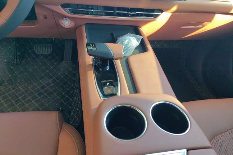 Used Changan UNI-Z 2025 1.5T Premium Edition
