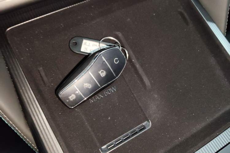 Used BYD Song L DM-i 2025 Intelligent Driving Version 160 km Beyond-Range Type