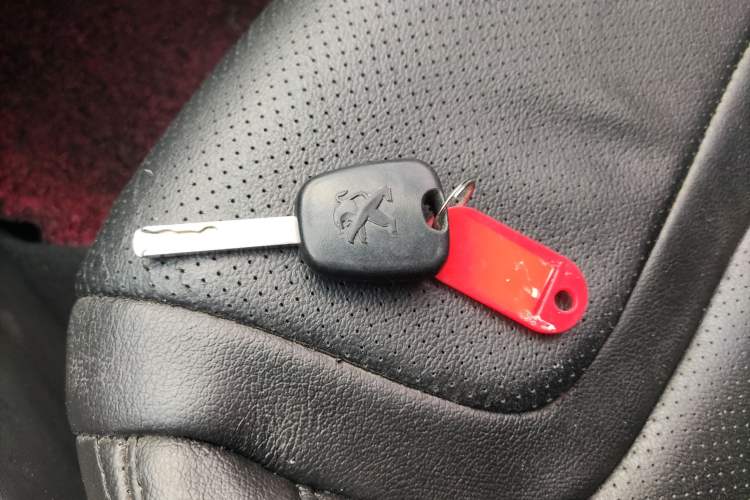 Used Peugeot 308 2014 Enjoy Edition Classic 1.6L Manual YouShang Model