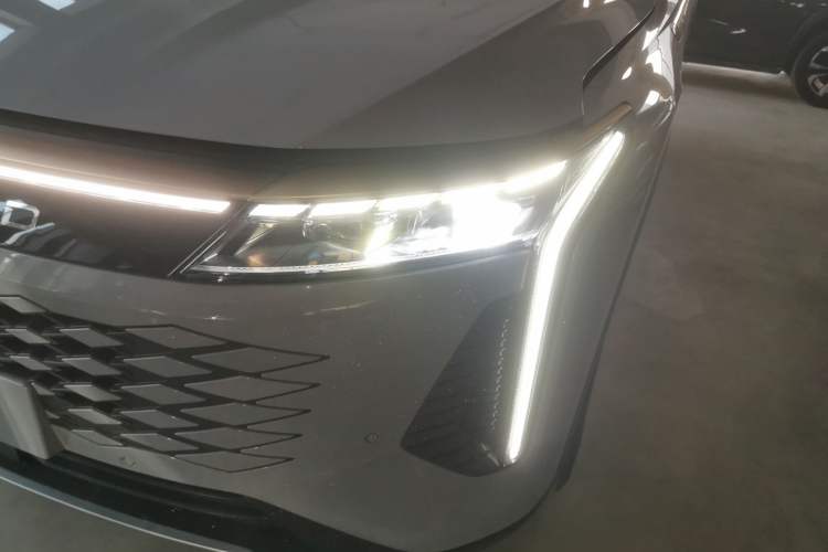 Used  Stellar 2023 400T Four-Wheel Drive Luxury Edition
