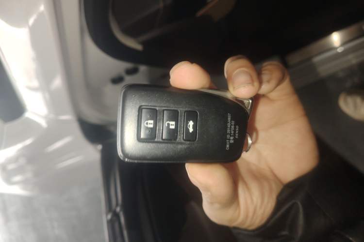 Used Lexus ES 2016 200 Midnight Special Limited Edition
