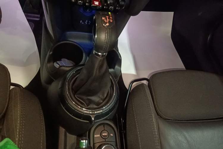 Used  MINI 2016 1.5T COOPER
