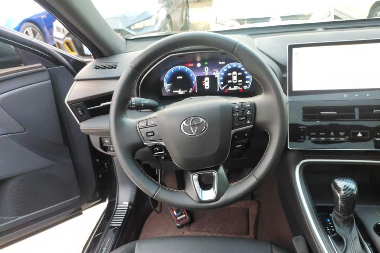 Used Toyota Avalon 2024 2.0L Luxury Edition
