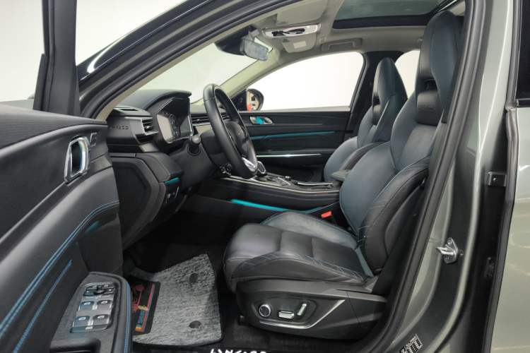 Used Lynk & Co 05 2020 2.0TD Two-Wheel Drive Shine Halo