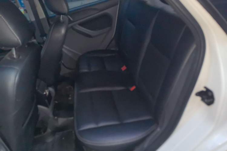 Used Ford Focus 2013 Hatchback Classic 1.8L Automatic Base Model
