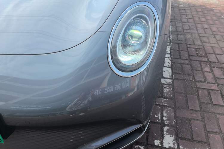 Used ORA Lightning Cat 2022 555 km Luxury Edition
