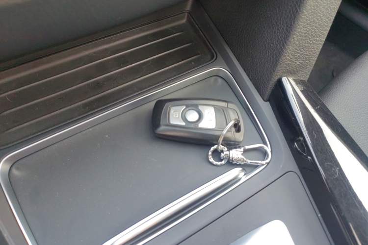 Used BMW 3 Series 2017 320Li Fashion Model
